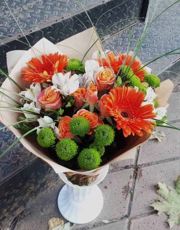 Букет цветов из: Герберы, Хризантемы, Альстромерии и Розы в Джубге