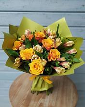 Букет цветов из:  Альстромерии и Розы в Джубге