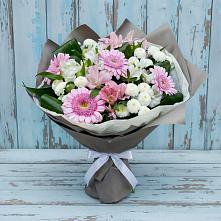 Букет цветов из:  Герберы, Альстромерии и Хризантемы #REPLACE_PRED# Джубге