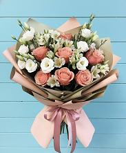 Букет цветов из:  Розы, Альстромерии и Лизиантусы в Джубге