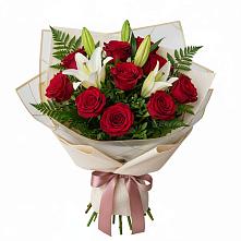 Букет цветов из:  Лилии и Розы в Джубге