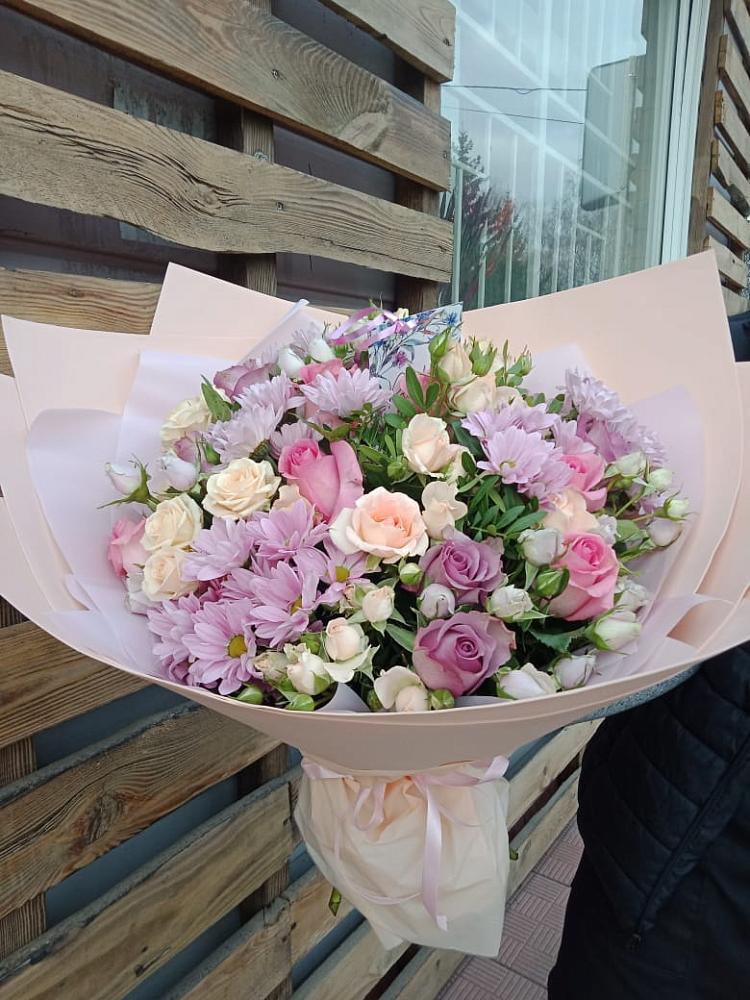 Букет цветов из: Розы и Хризантемы в Джубге