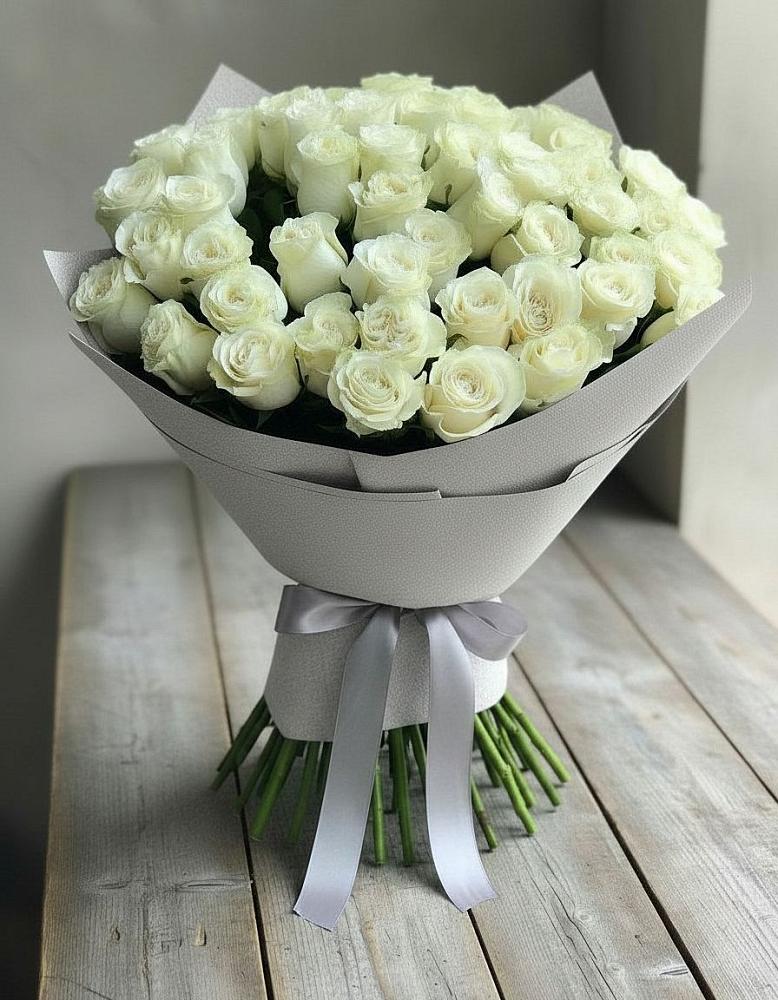 Букет 35 Белых роз в Джубге