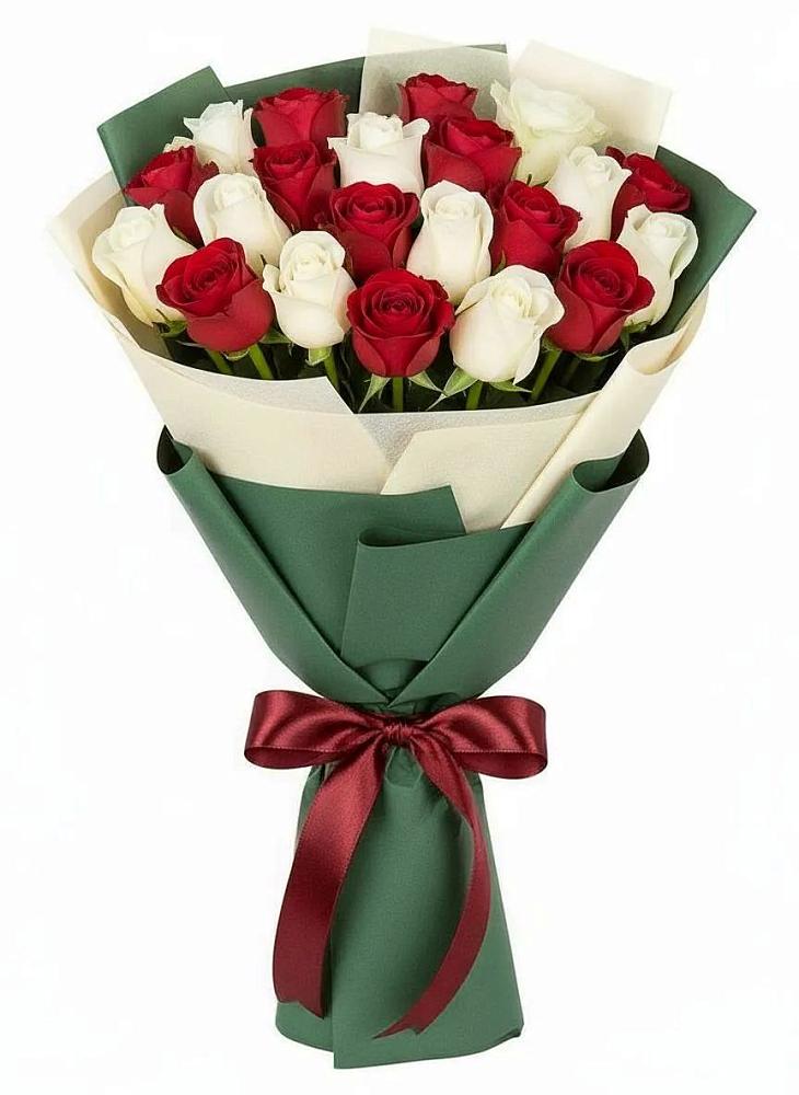 Букет Микс из красных и белых роз в Джубге