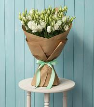 Букет цветов из:  Лизиантусы в Джубге