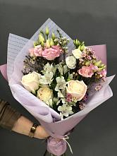 Букет цветов из:  Альстромерии, Розы и Лизиантусы #REPLACE_PRED# Джубге