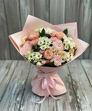 Букет цветов из:  Гвоздики, Розы и Хризантемы в Джубге