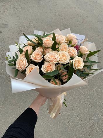 Букет Кремовые розы Латте в Джубге