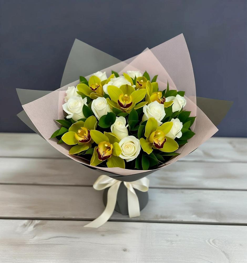 Букет цветов из: Орхидеи и Розы в Джубге