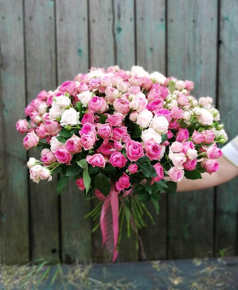 Букет Розовые кустовые розы Натали и Лав Лидия в Джубге